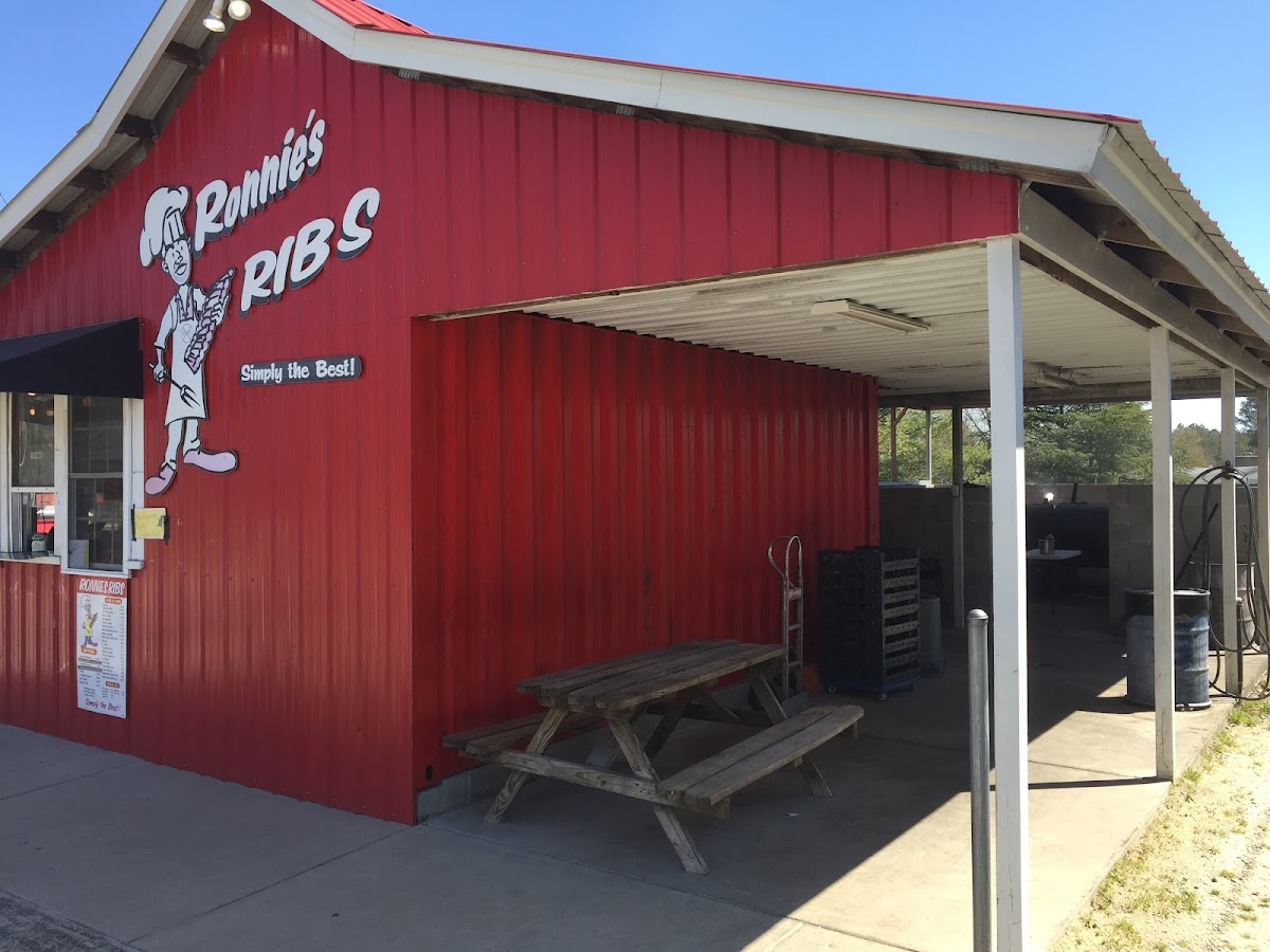 Smiley's Smokin BBQ